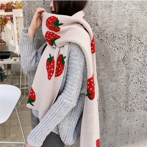 🍓Strawberry Print Scarf🍓 - Picture 5 of 16